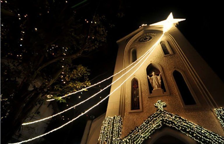 Những địa điểm bạn nên dẫn bé đi chơi Giáng Sinh