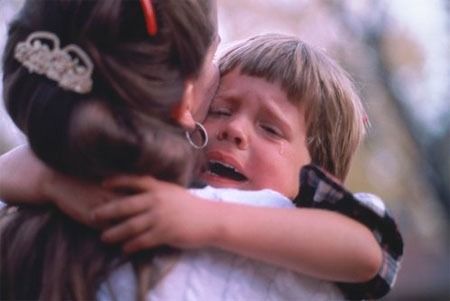 be-3-tuoi-khong-den-truong-1